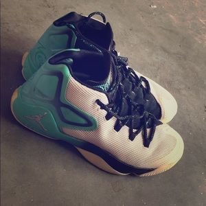 Jordan melo m12